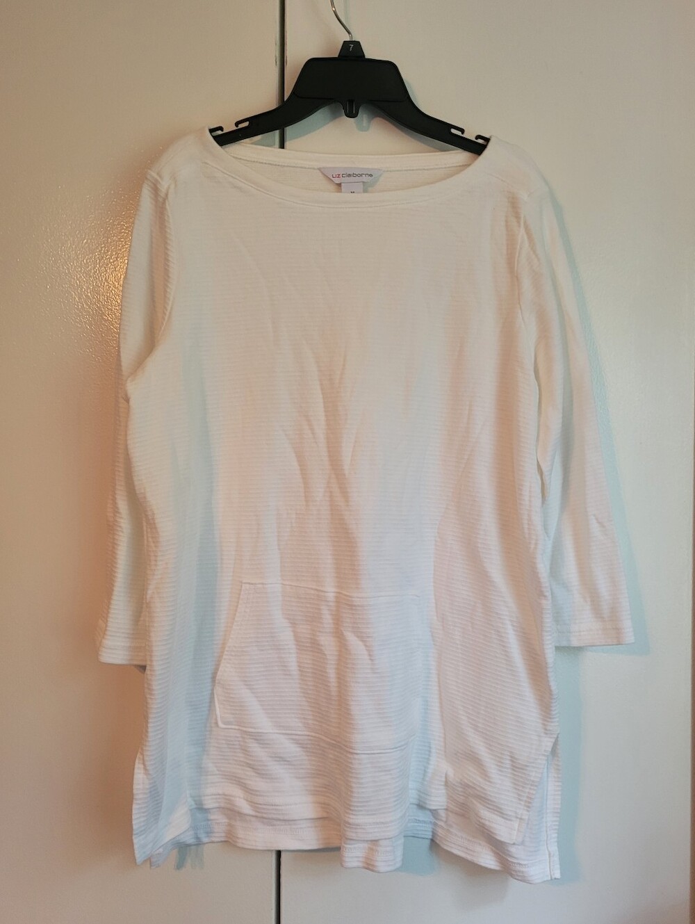 Liz Claiborne Textured White Top Ribbed